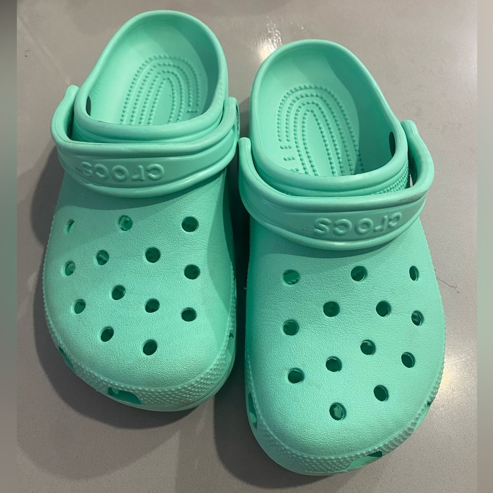 Womens Crocs